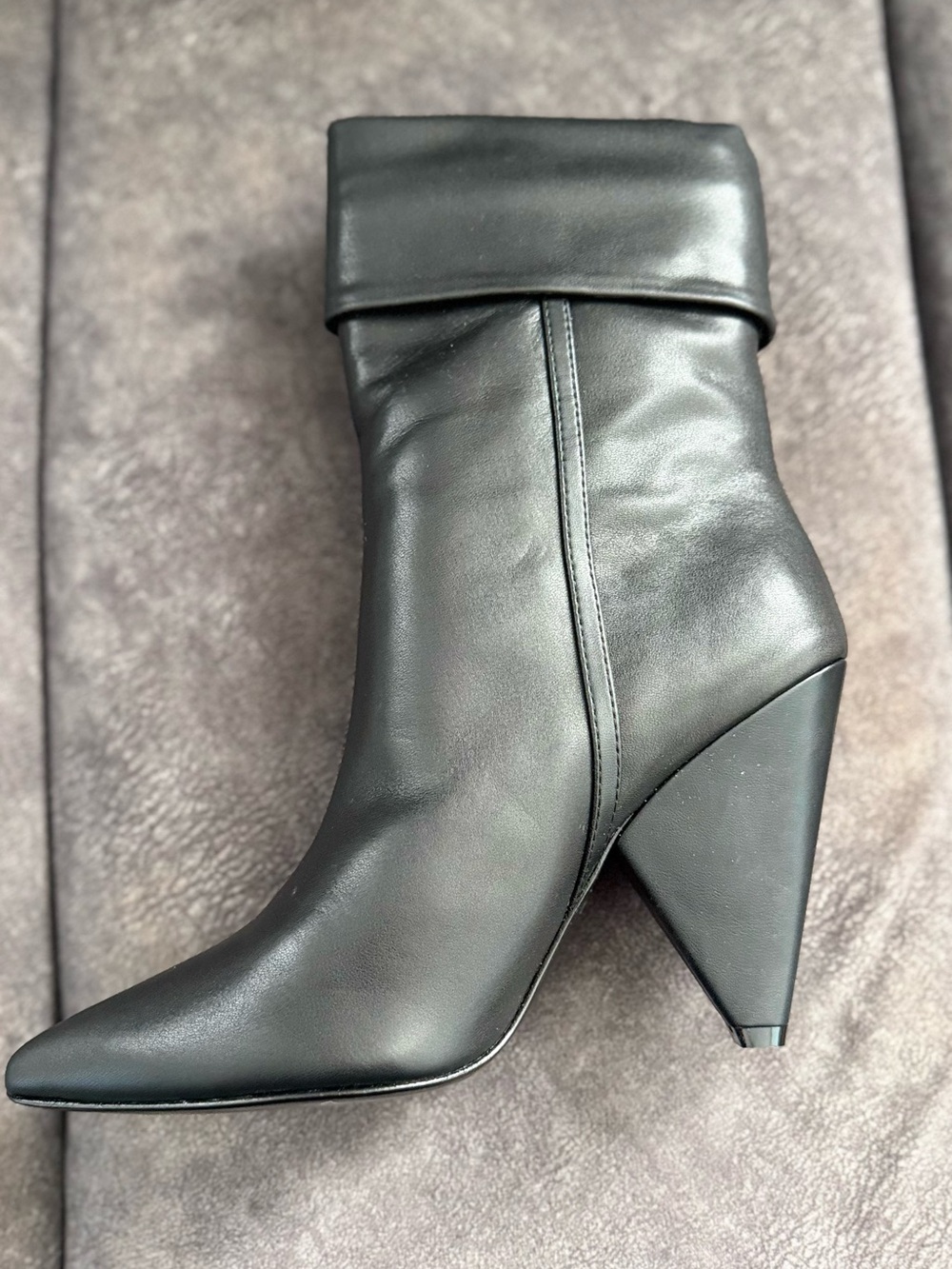 Saint Laurent Black Leather Fold-Over Pointed-Toe Mid-Calf Boots (45) - Picture 3 of 9